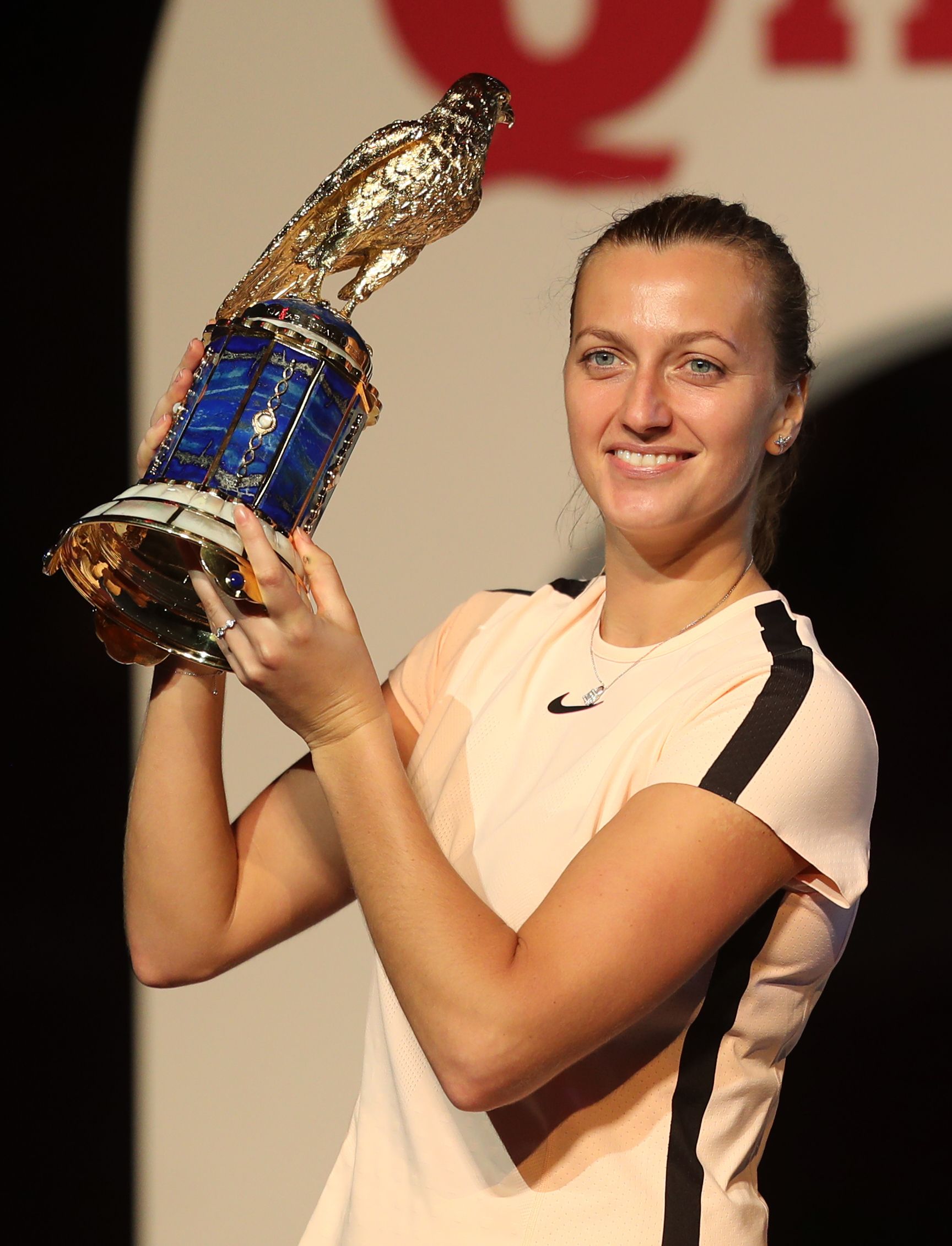 科维托娃重返赛场,战术调整首场状态出色,热火观众沸腾!上演精彩一战(巴萨12主场首败连续3轮不胜) 科维托娃重返赛场,战术调整首场状态出色,热火观众沸腾!上演精彩一战(巴萨12主场首败连续3轮不胜)