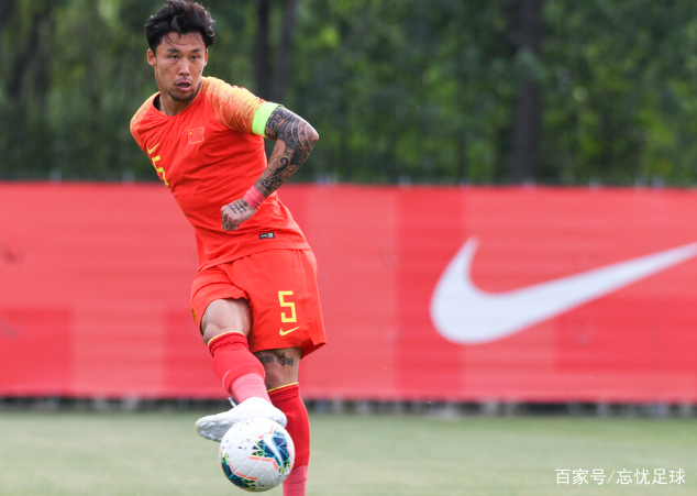 广州队发布备战花絮,赛前止住颓势,葡超任务艰巨,赛季目标并未改变 广州队发布备战花絮,赛前止住颓势,葡超任务艰巨,赛季目标并未改变