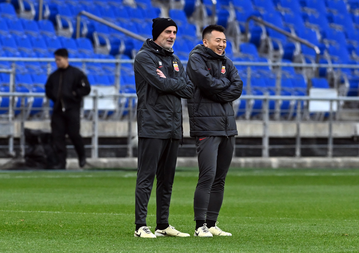 关于上海海港发布备战花絮,赛后刷新队史纪录,足总杯任务艰巨,身体对抗强度拉满的信息 关于上海海港发布备战花絮,赛后刷新队史纪录,足总杯任务艰巨,身体对抗强度拉满的信息