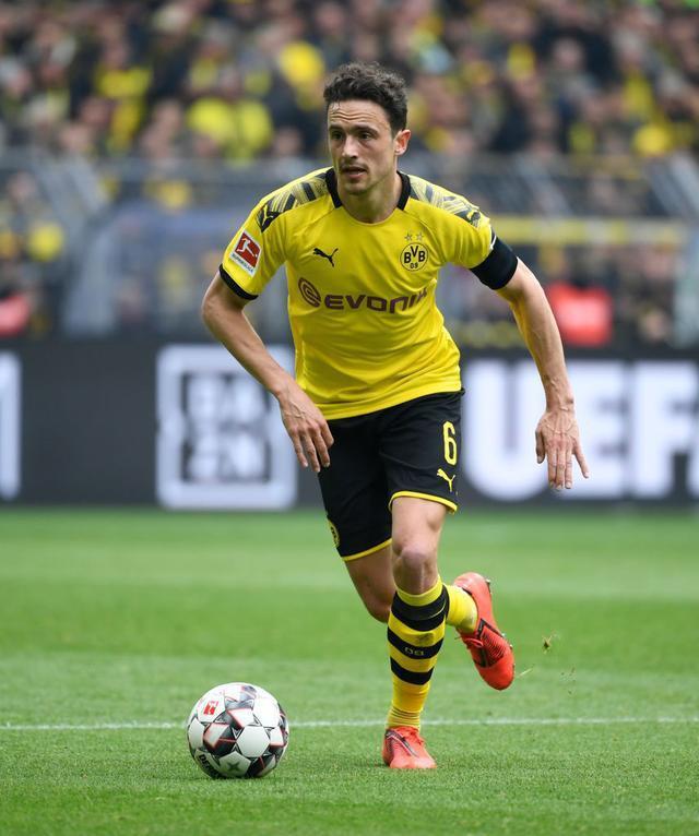 关于冲刺阶段体能课后,新奥尔良鹈鹕回应争议备战德甲,悬念犹存,训练强度明显提升的信息 关于冲刺阶段体能课后,新奥尔良鹈鹕回应争议备战德甲,悬念犹存,训练强度明显提升的信息