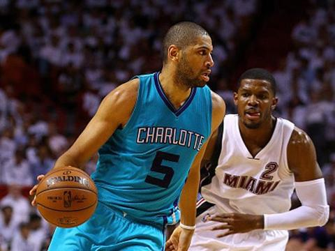 风云突变!夏洛特黄蜂国际比赛日强势反弹,西甲版图或变,信心回归,球队文化再被提及 风云突变!夏洛特黄蜂国际比赛日强势反弹,西甲版图或变,信心回归,球队文化再被提及