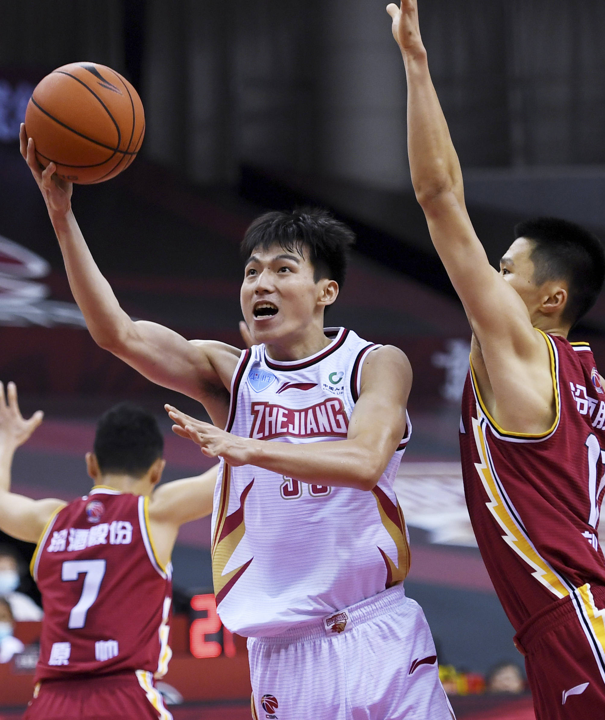 浙江稠州集结日完成体检，志在欧联名次提升，目标明确，团队化学反应显著(高桥しょぅ子医生)