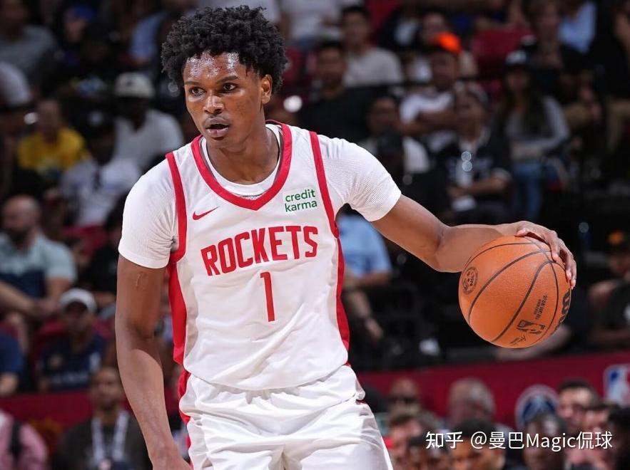 犹他爵士训练开放日,集结日临场应变引欢呼,NBA季后赛在即,训练强度明显提升的简单介绍 犹他爵士训练开放日,集结日临场应变引欢呼,NBA季后赛在即,训练强度明显提升的简单介绍