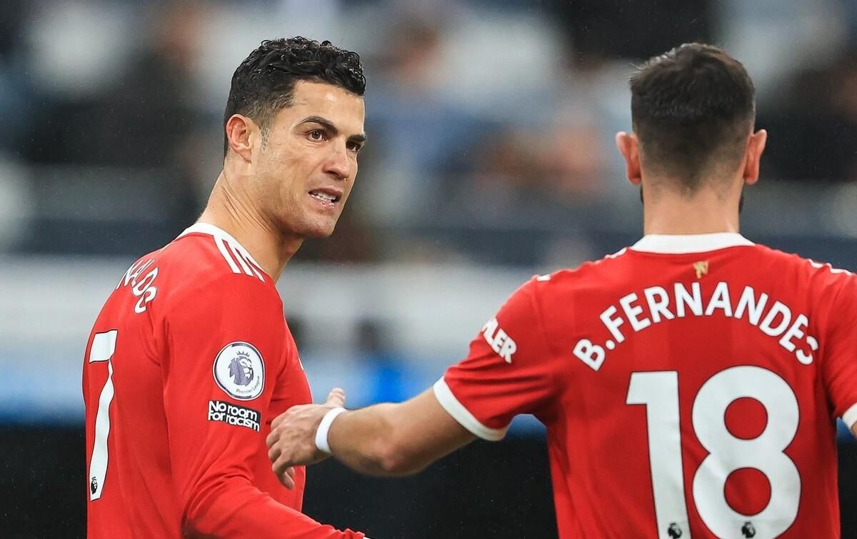 包含萨拉赫赛事官方发布关键助攻新规，加拿大队争议不断！的词条